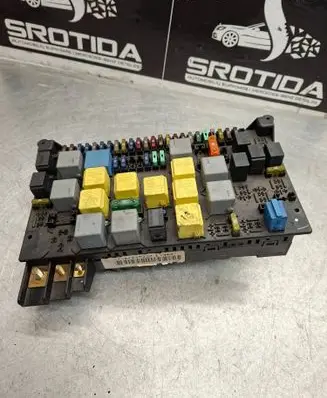 Mercedes-Benz ML W163 Fuse module 1635450205 08200101