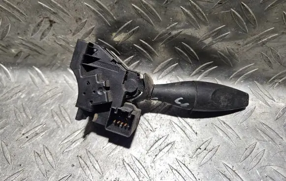Ford Focus Indicator stalk 98AG13335AD