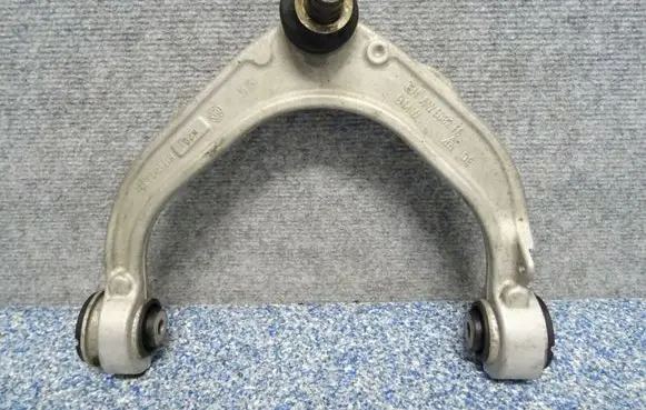 Front lower control arm/wishbone