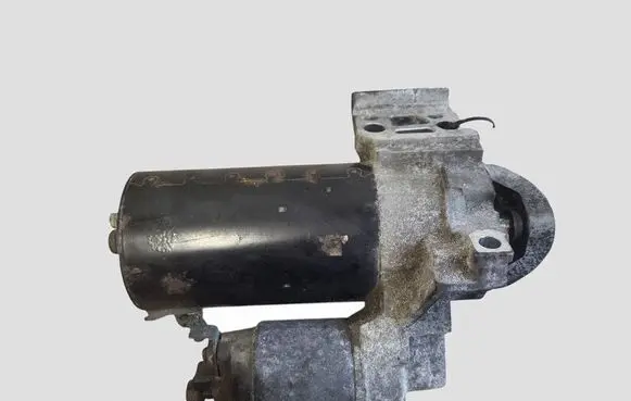 BMW 1 E81 E87 Starter motor 0001148010