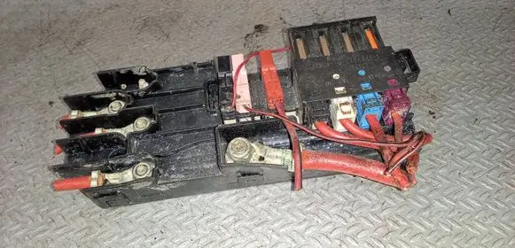 Mercedes-Benz ML W164 Fuse module 2115452601