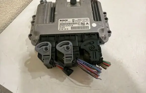 Citroen Berlingo Engine control unit/module 9653958980