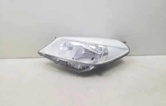Toyota Yaris Headlight/headlamp