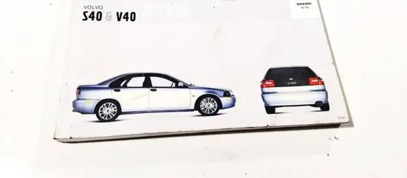 Volvo S40, V40 Owners service history hand book 