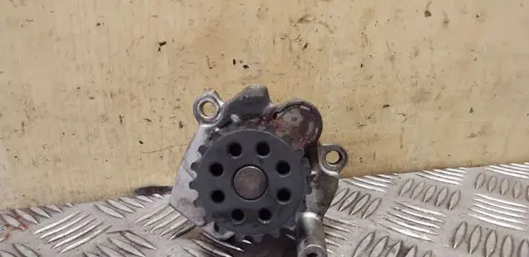 Volkswagen PASSAT CC Water pump