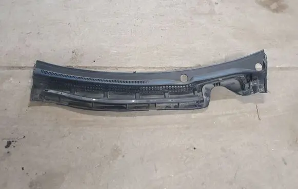 Toyota Prius (XW30) Wiper trim 5578147090