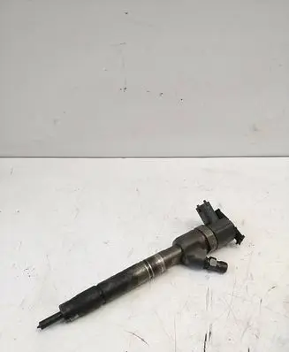 Hyundai i40 Fuel injector 338002A800