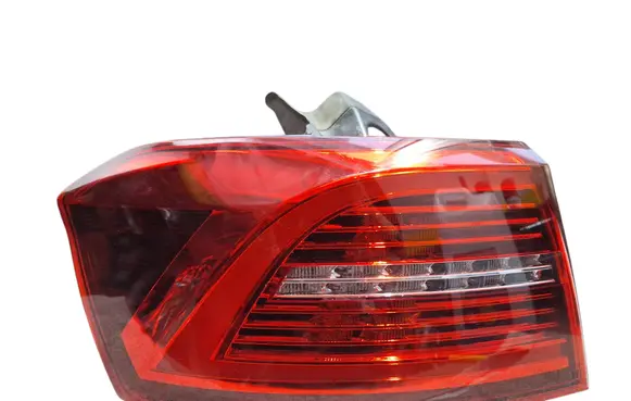 Volkswagen PASSAT B8 Rear/tail lights 3G9945207J