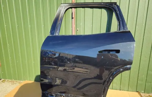 KIA Stonic Rear door 220519