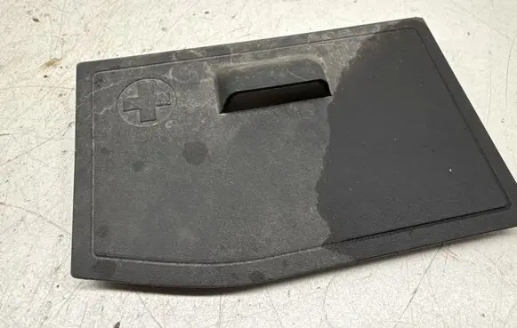 Audi A4 S4 B8 8K Battery box tray cover/lid 8K1819424