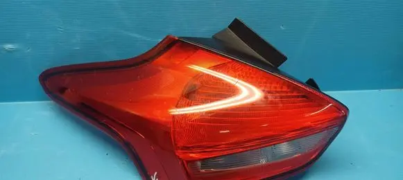 Ford Focus Rear/tail lights 2021101161