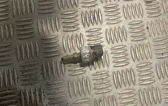 Opel Frontera B Brake pedal sensor switch