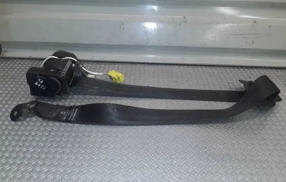 Volkswagen Touran I Front seatbelt 1T1857705A