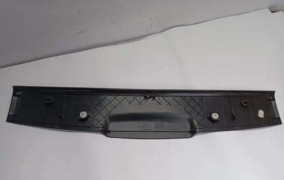 BMW 1 E81 E87 Tailgate/trunk upper cover trim 7060635 15054410