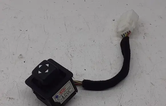 Hyundai ix 55 Wing mirror switch 936913F000