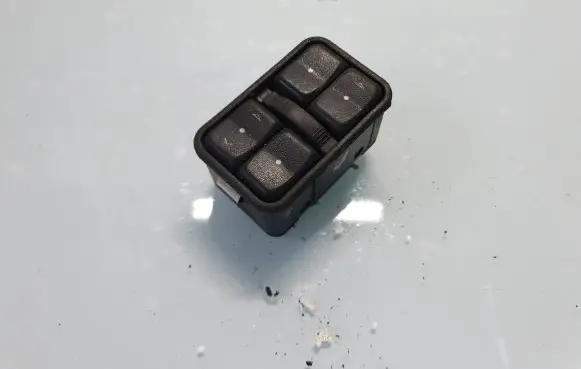Opel Zafira A Electric window control switch 13363401 90561086