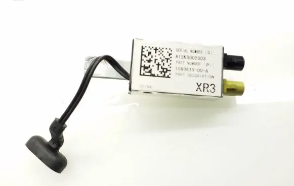 Tesla Model X Aerial antenna amplifier 106387500A