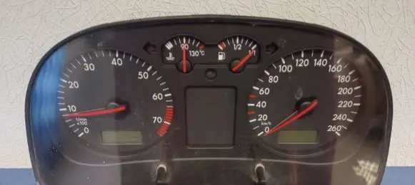 Volkswagen Golf IV Speedometer (instrument cluster) 1J0919881B 00730011458021 0263611022