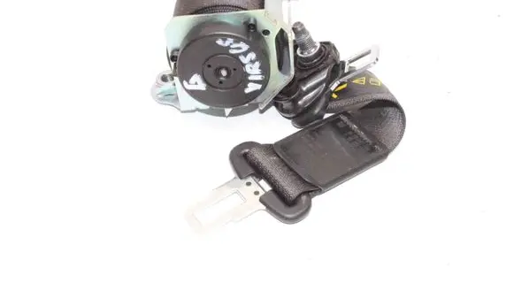 Opel Zafira C Middle seatbelt (rear) 13251552
