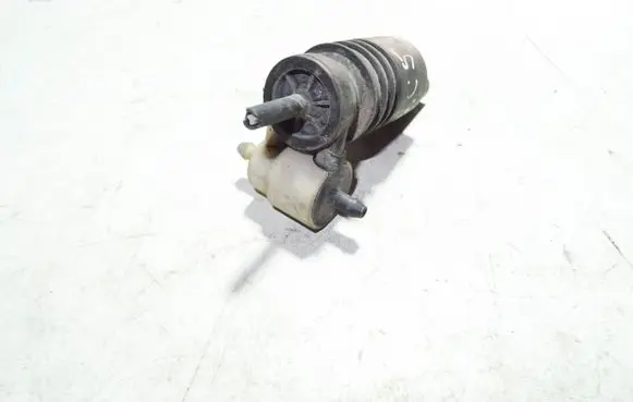 Audi A6 S6 C5 4B Windscreen/windshield washer pump