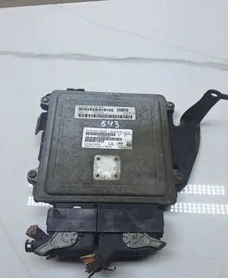 Chrysler Sebring (JS) Engine control unit/module P04692102AD P68000150AG