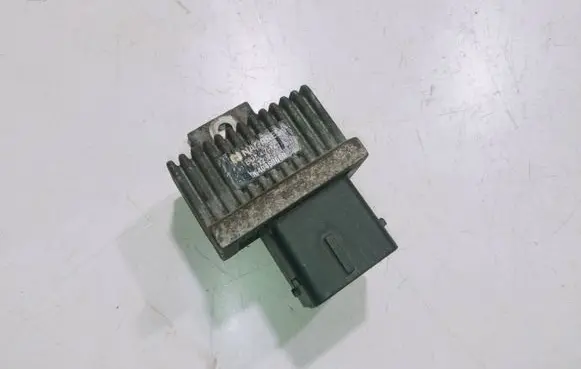 Citroen Xsara Picasso Glow plug pre-heat relay 9640469680