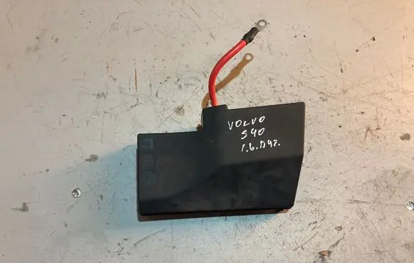 Volvo V40 Current control relay 