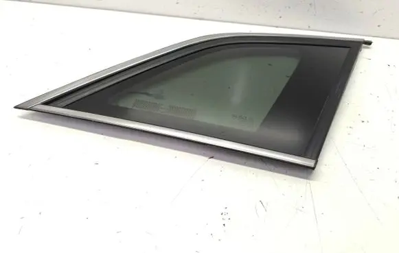 Rear side window