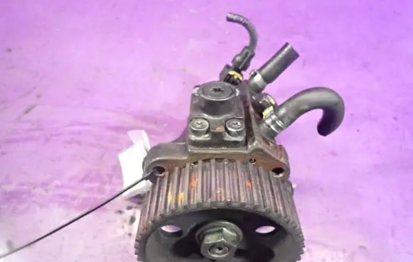 Opel Combo C Fuel injection high pressure pump 0055193731