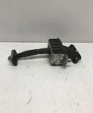 Mercedes-Benz CLS C219 Rear door check strap stopper