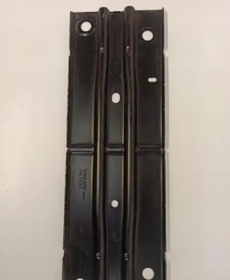 Volvo S90, V90 Radiator mount bracket 31672097