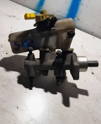 Audi TT Mk1 Brake fluid reservoir 