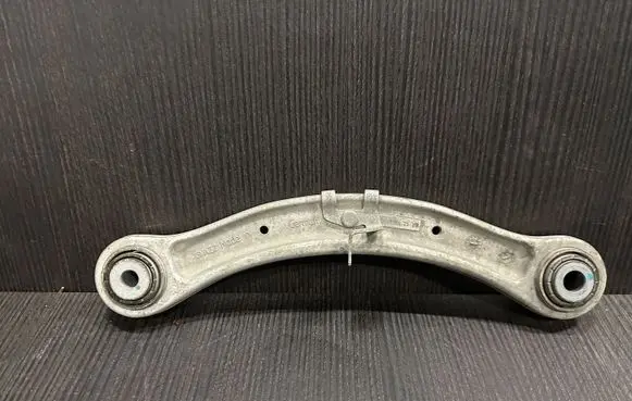 Volkswagen Touareg II Rear control arm 7L0505375A
