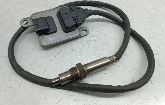 Mercedes-Benz GLC X253 C253 Lambda probe sensor A0009050208 0009050208