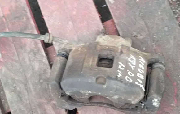 Mitsubishi ASX Front brake caliper 