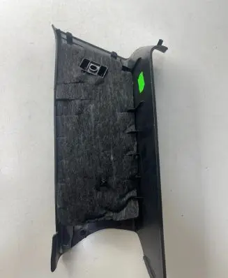 (C) pillar trim