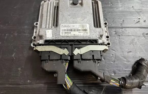 Ford Kuga III Engine control unit/module L1UA12A650BA L1UA12B684AA 0281036832