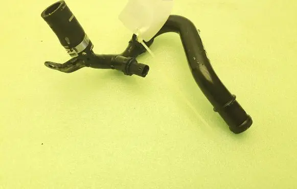 Audi A5 8T 8F Engine coolant pipe/hose 059121070M