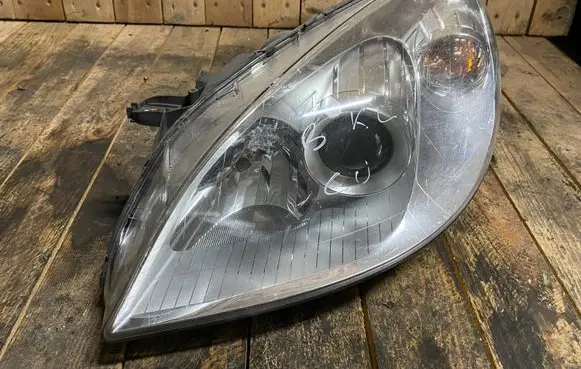 Mercedes-Benz B W245 Headlight/headlamp A1698202561 1698202561