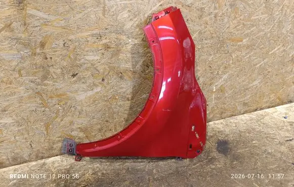 Renault Captur Fender 631018998R