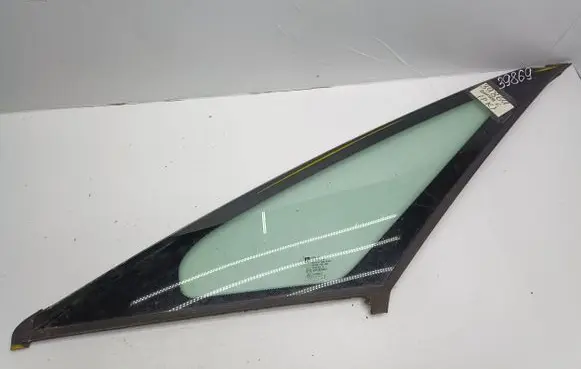 Opel Zafira C Front triangle window/glass 