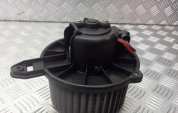 Audi A6 S6 C5 4B Front door blower motor 4B1820021B