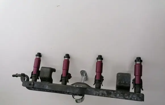 Mazda 3 I Fuel injectors set 1955003310