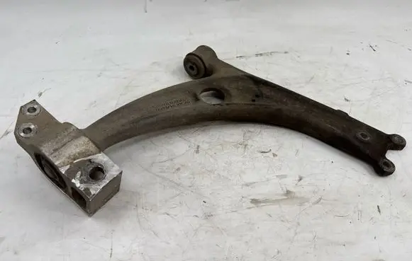 Front lower control arm/wishbone