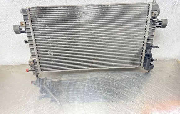 Opel Astra H Coolant radiator 13128801 8135 2387C