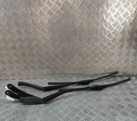 Mercedes-Benz CLS C218 X218 Windshield/front glass wiper blade A2188200444 A2188200044