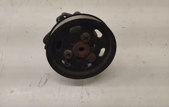 Audi A4 S4 B7 8E 8H Power steering pump 8E0145155N