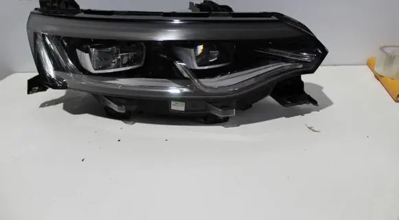 Renault Talisman Headlight/headlamp 260100184R
