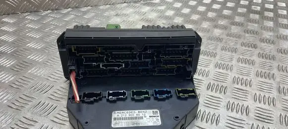 Mercedes-Benz E W212 SAM control unit A2129006012 A2129015304