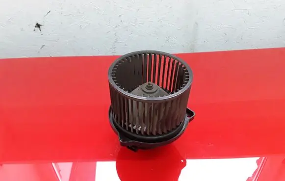 Hyundai Trajet Heater fan/blower NOCODE
